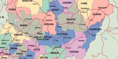 מפה של ניגריה עם מדינות וערים.